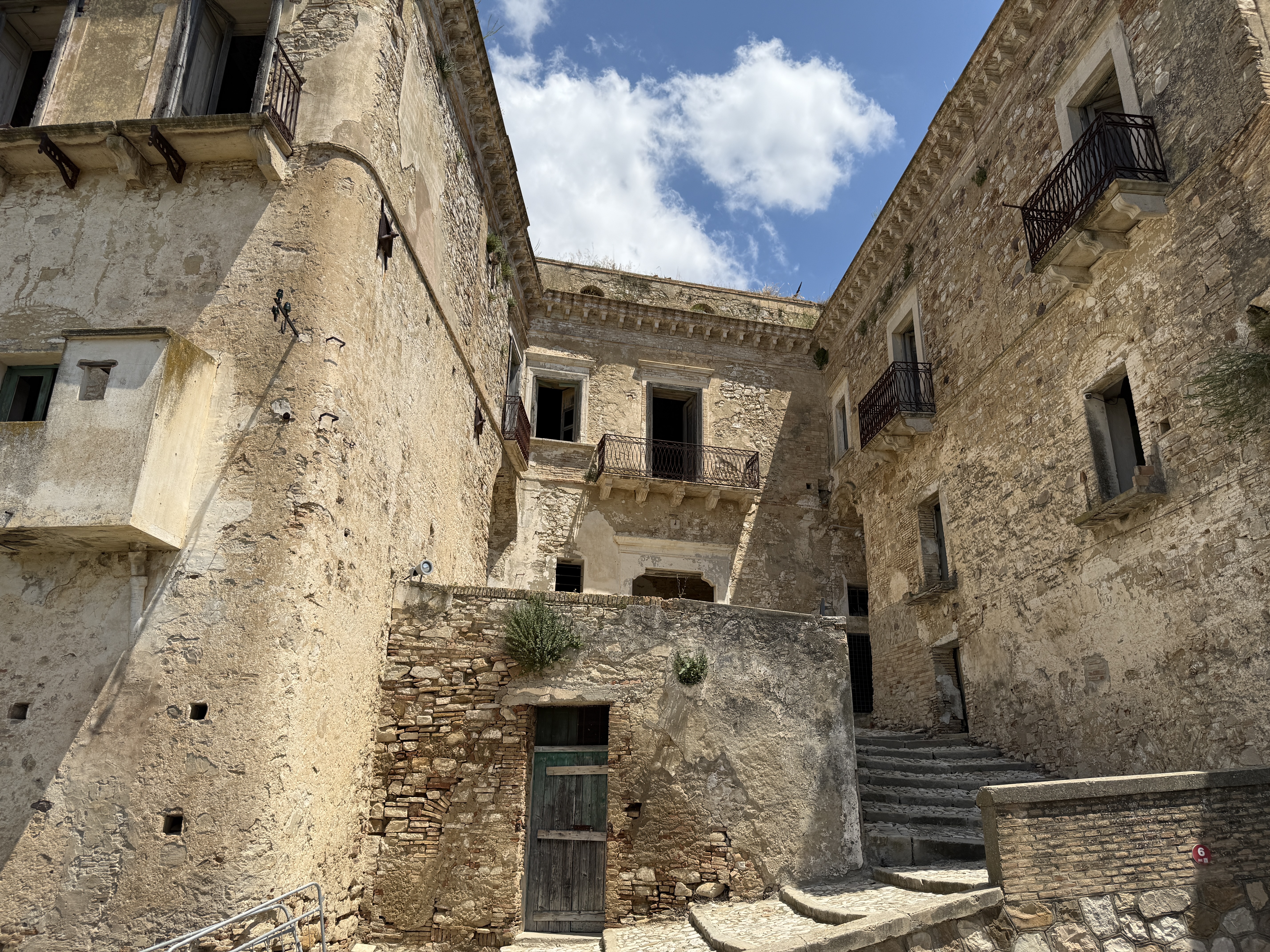 Craco courtyard